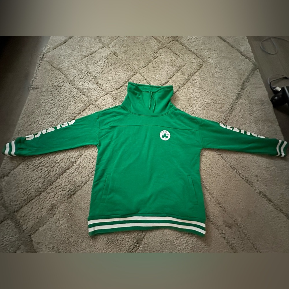 NBA Celtics Turtleneck Men’s Large Green & White